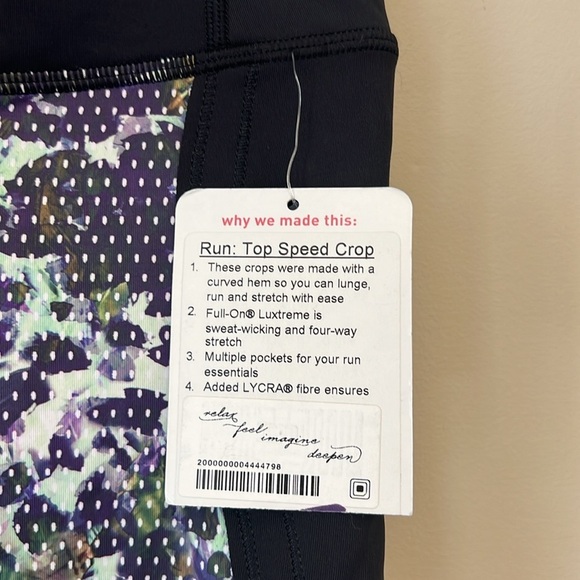 NWT Lululemon Run: Top Speed Crop Full-On Luxtreme
Floral Sport Blue Multi Black - Picture 4 of 12